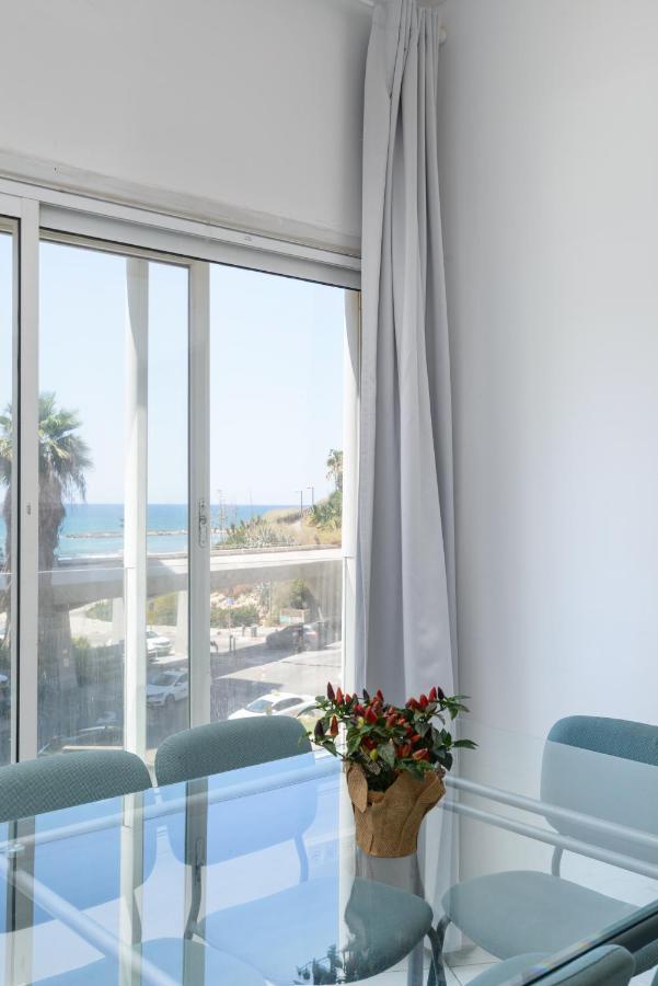 Sea View 2 Bedroom Apartment With Bomb Shelter テル・アビブ エクステリア 写真