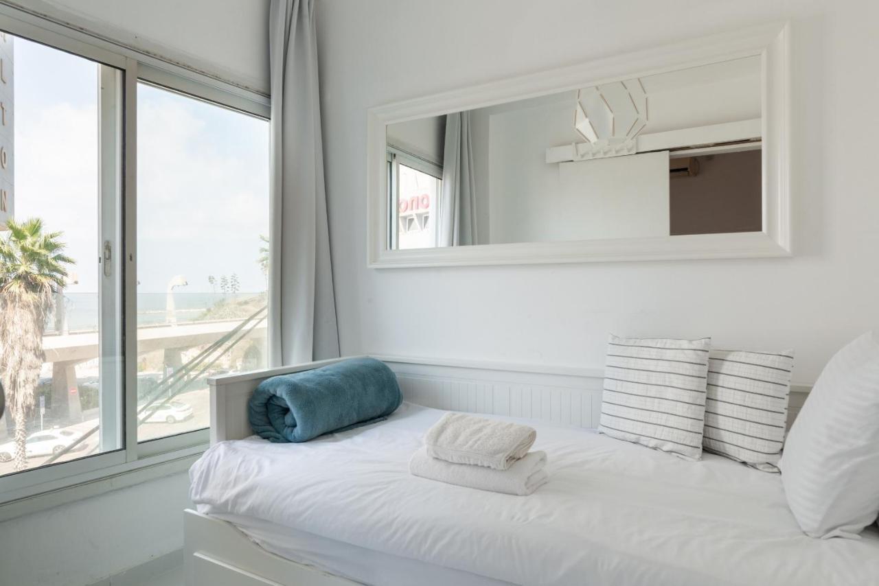 Sea View 2 Bedroom Apartment With Bomb Shelter テル・アビブ エクステリア 写真